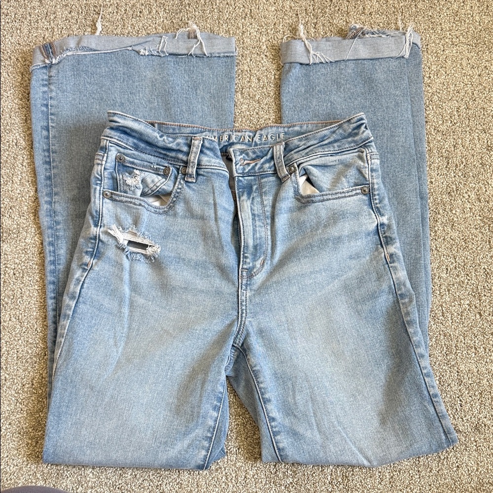 American Eagle Outfitters Light Wash Distressed Straight Jeans